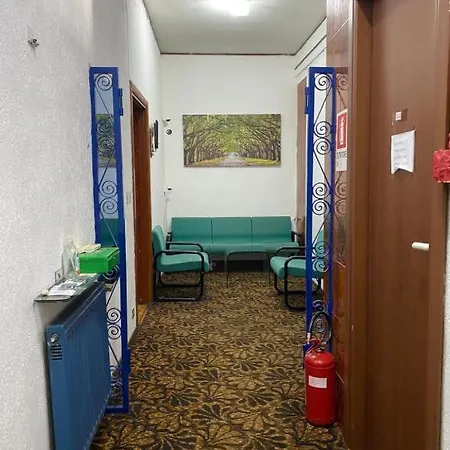 Ra Guset House Otel Roma